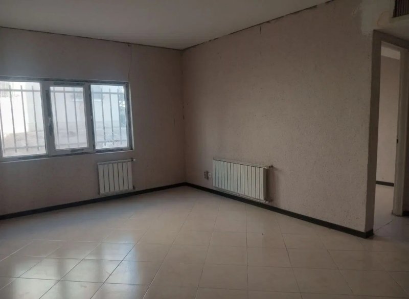 آپارتمان 83 متری دو خوابه در فاز 6 پرند