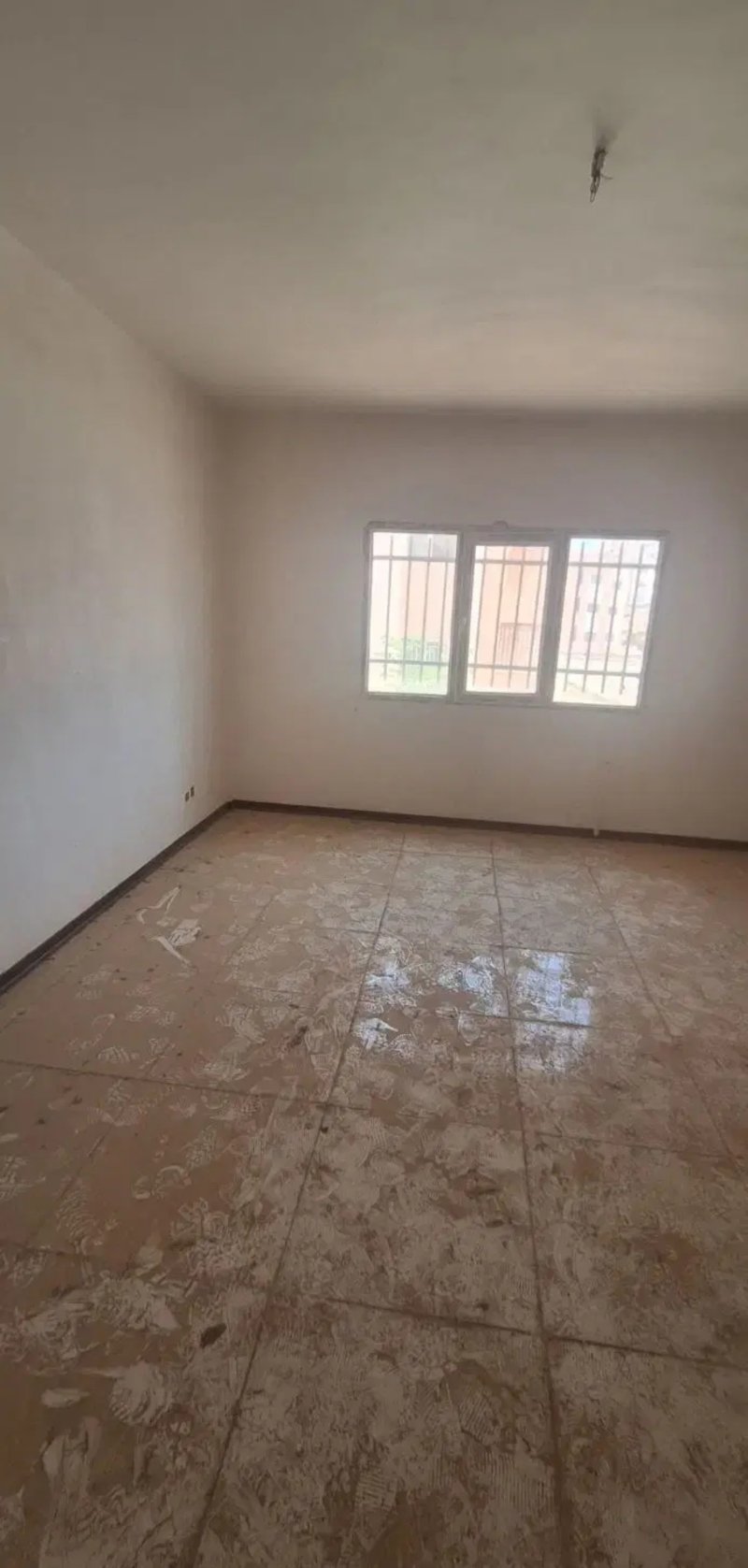 آپارتمان 64 متری یک خوابه در فاز 6 پرند