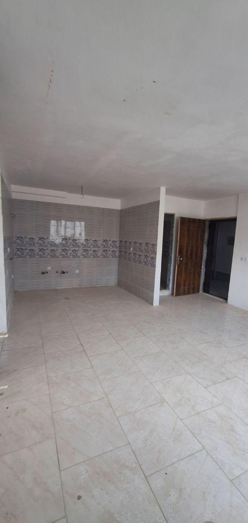 آپارتمان 83 متری دو خوابه در فاز 6 پرند14775040978
