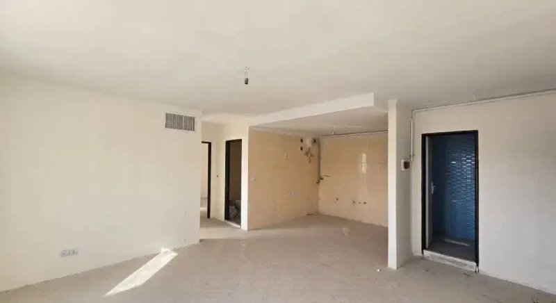 آپارتمان 83 متری دو خوابه در فاز 6 پرند14775140981