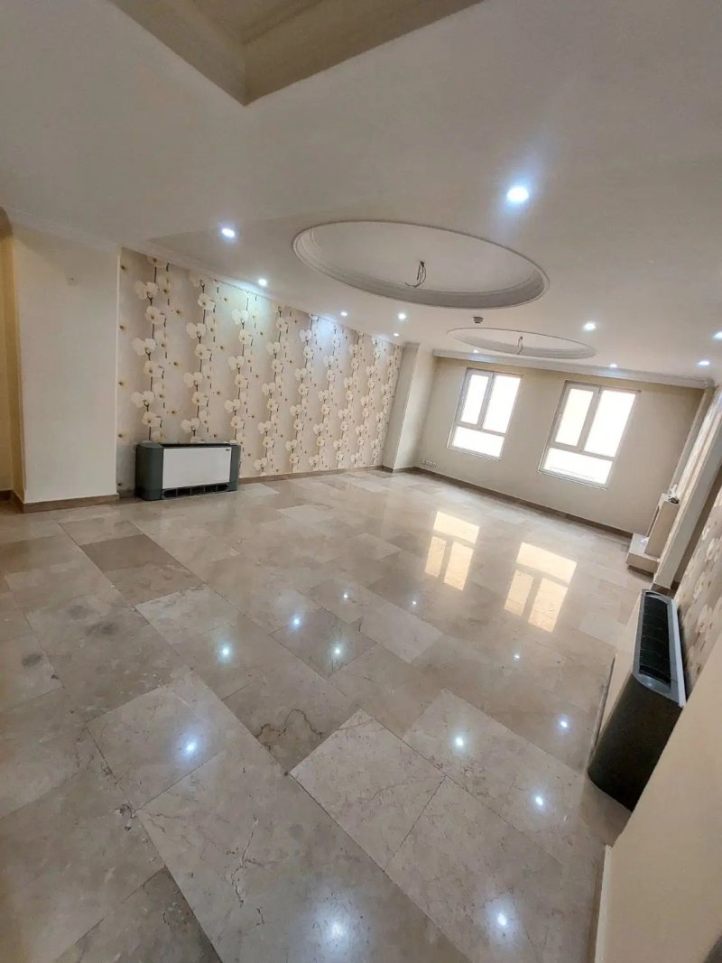 آپارتمان 105 متری دو خوابه در پونک تهران14775840997
