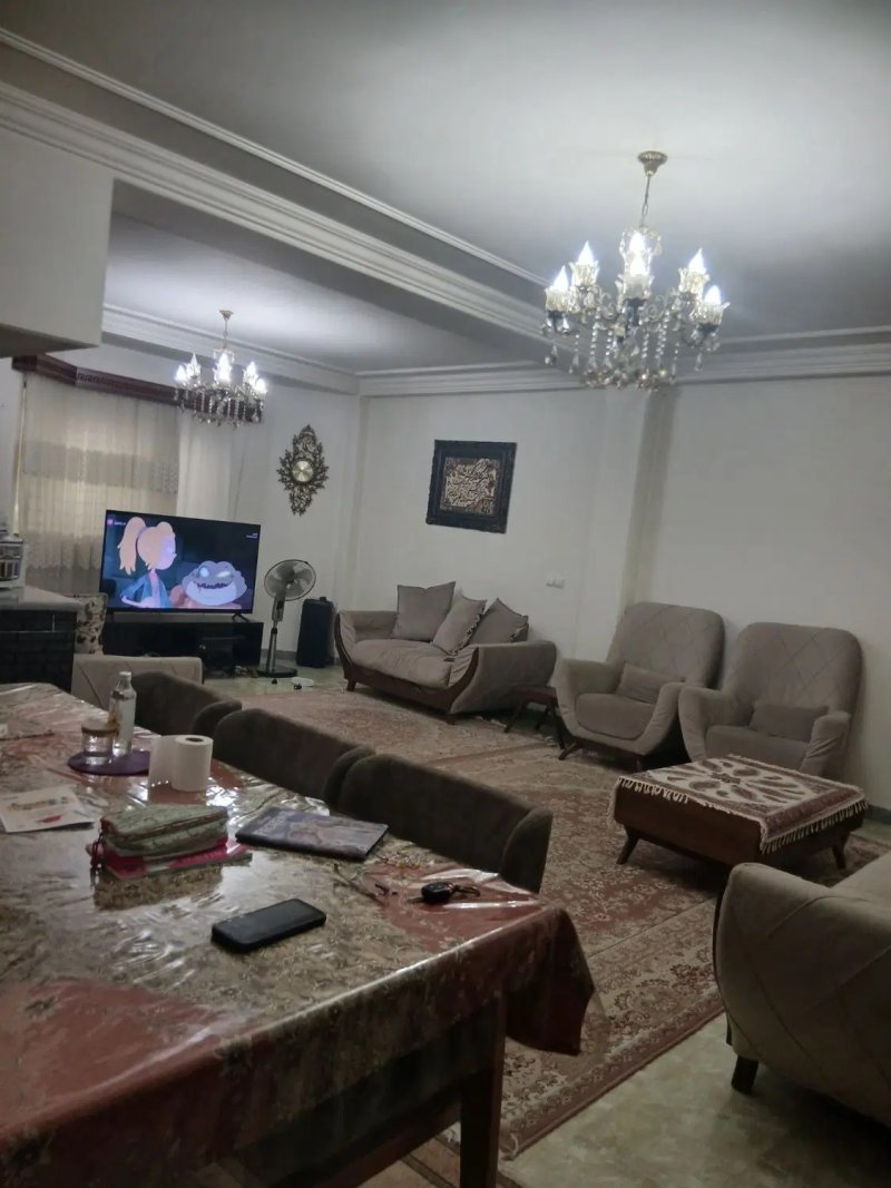 آپارتمان 95 متری دو خوابه در خیابان تهران قائم شهر
