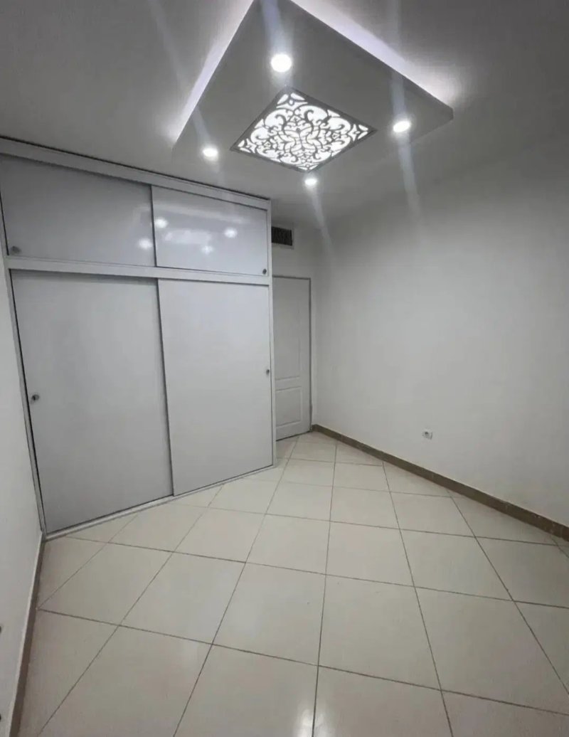 آپارتمان 84 متری دو خوابه در فاز 6 پرند