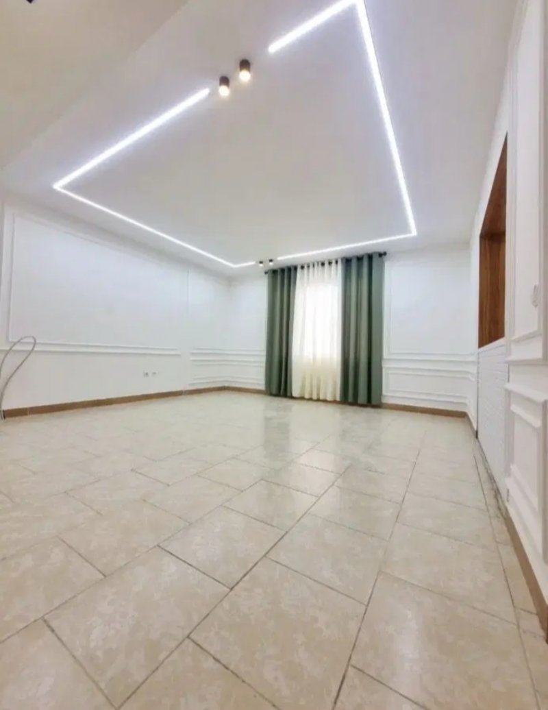 آپارتمان 84 متری دو خوابه در فاز 6 پرند14798541259