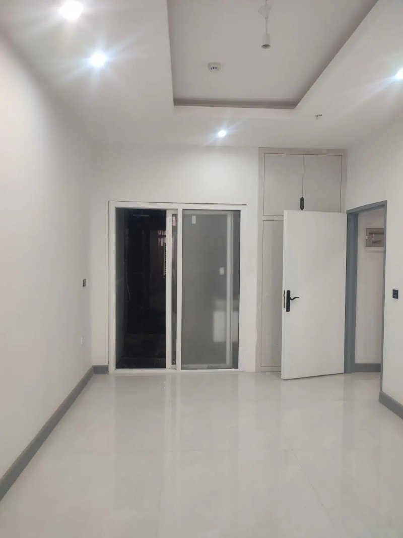 آپارتمان 205 متری سه خوابه در بلوار امام رضا مشهد14800341287