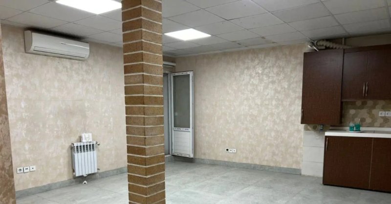 اداری 44 متری در خیابان بوعلی همدان