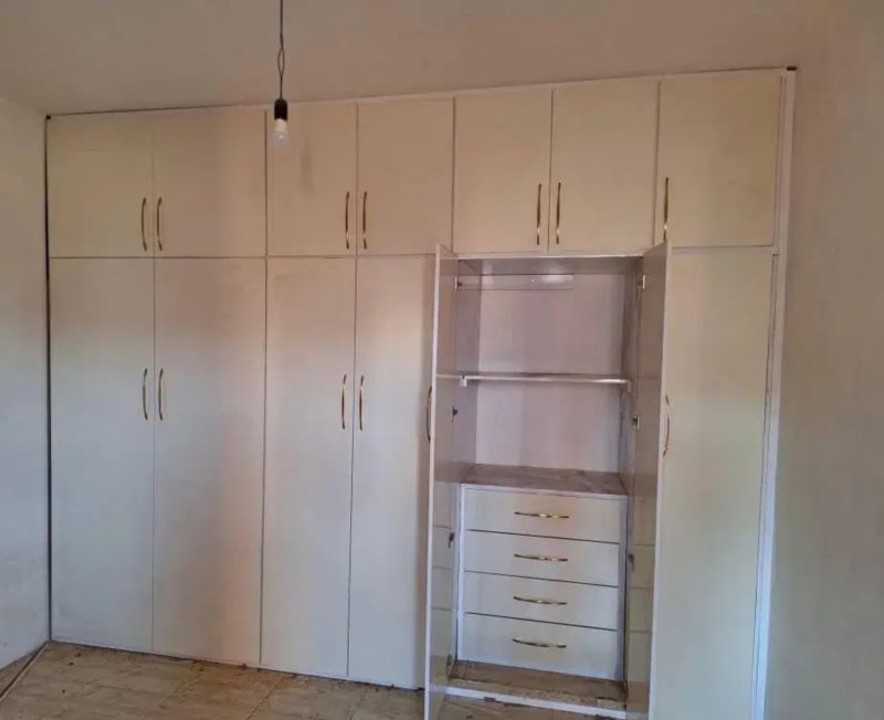 آپارتمان 83 متری دو خوابه در فاز 6 پرند14813141399