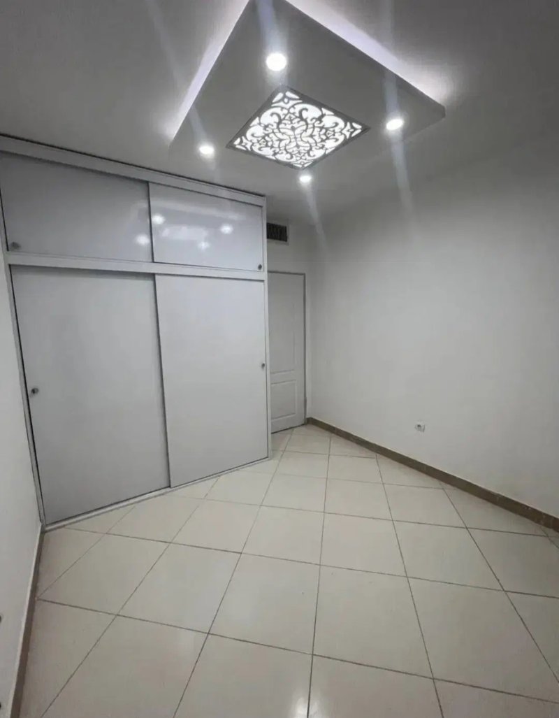 آپارتمان 84 متری دو خوابه در فاز 6 پرند
