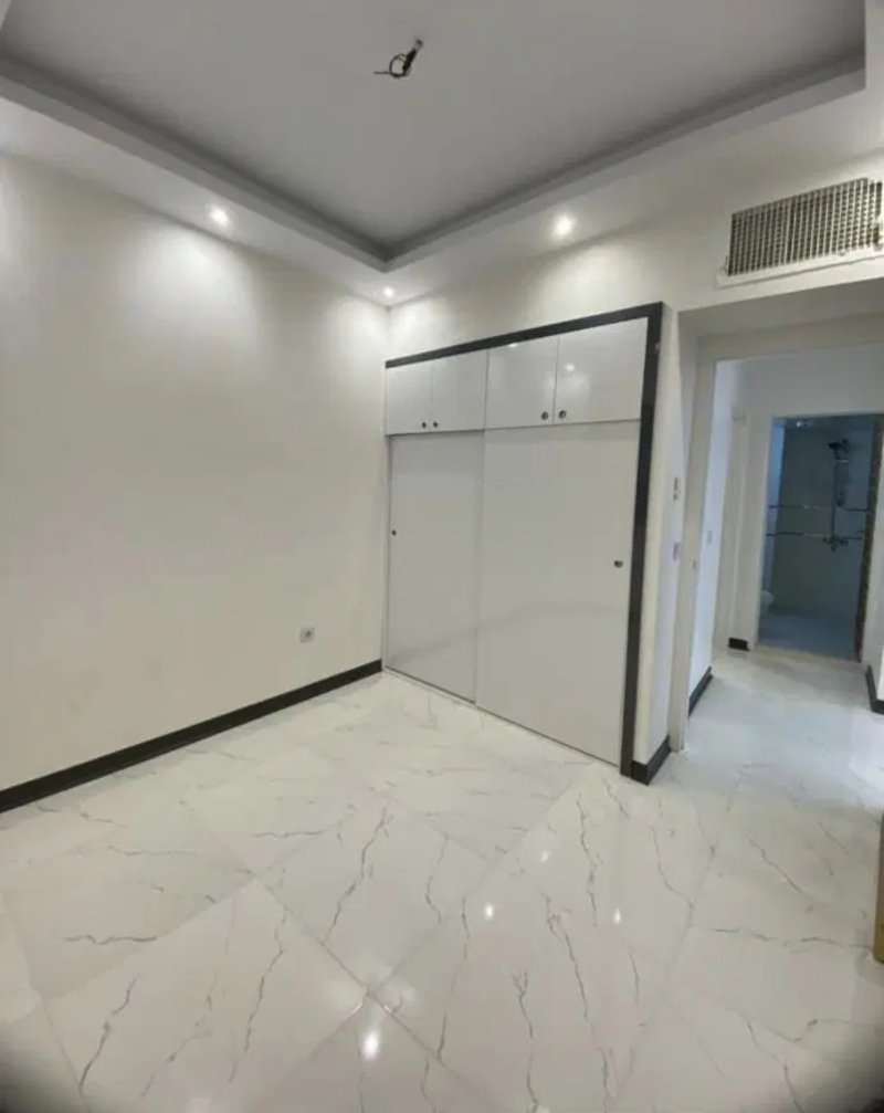 آپارتمان 84 متری دو خوابه در فاز 6 پرند14813741414