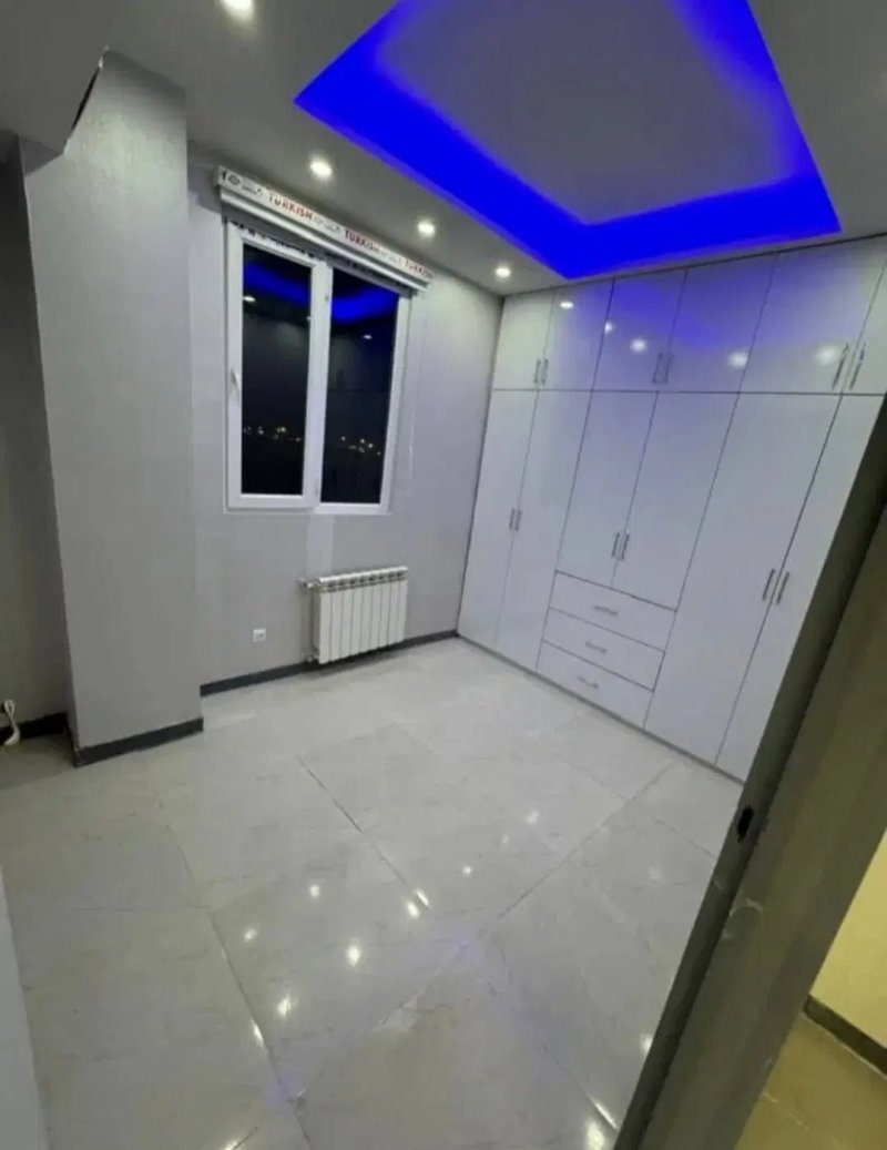 آپارتمان 84 متری دو خوابه در فاز 6 پرند14813941419