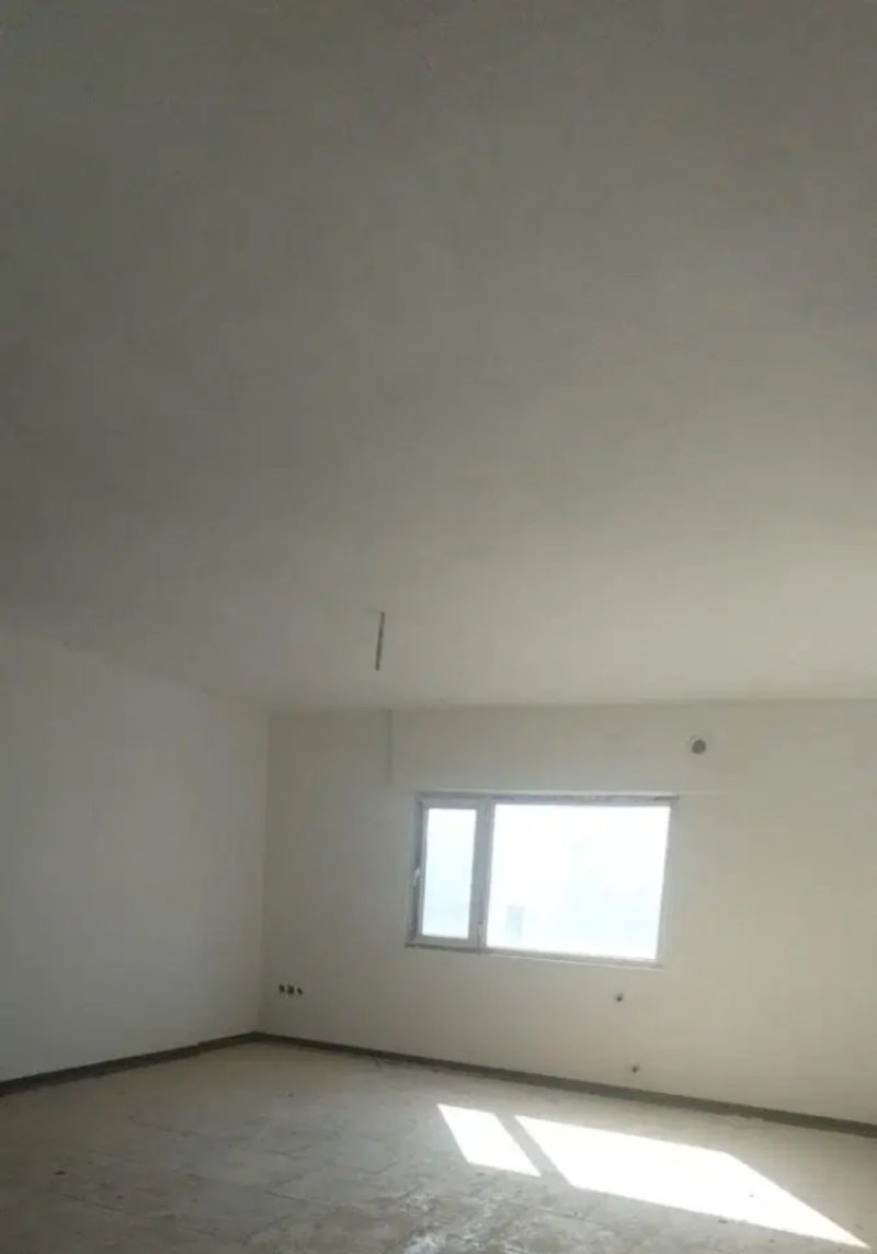آپارتمان 83 متری دو خوابه در فاز 6 پرند14818241454