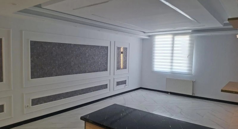 آپارتمان 84 متری دو خوابه در فاز 6 پرند14818941465