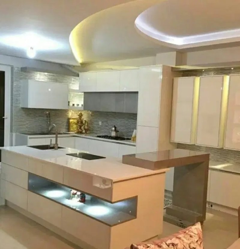 آپارتمان 84 متری دو خوابه در فاز 6 پرند14819741485