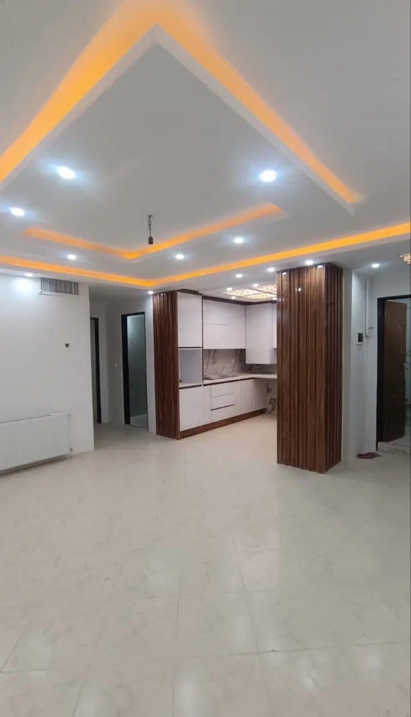 آپارتمان 82 متری دو خوابه در فاز 6 پرند14819841488