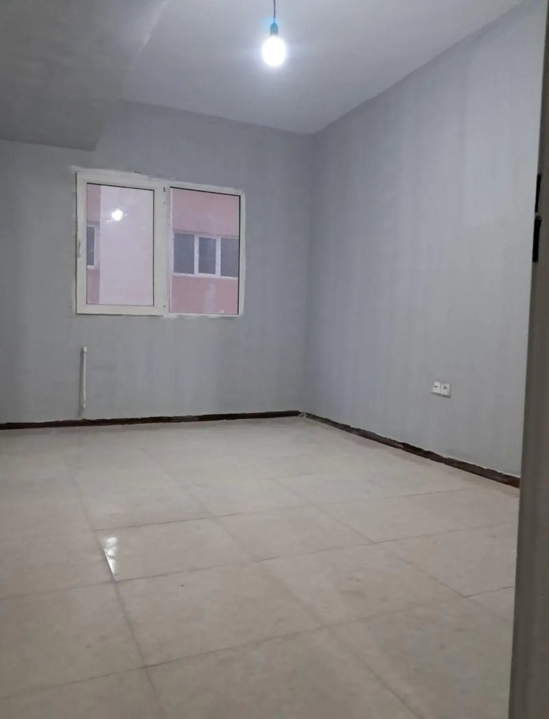 آپارتمان 65 متری یک خوابه در فاز 6 پرند14820541502