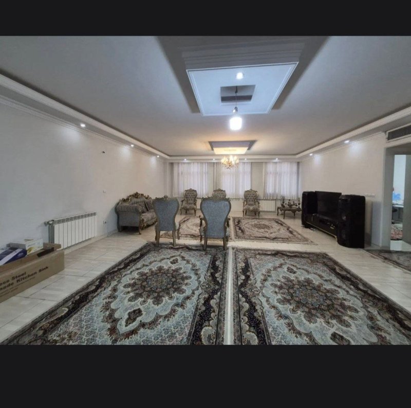 آپارتمان 130 متری دو خوابه در شادآباد تهران14820741508