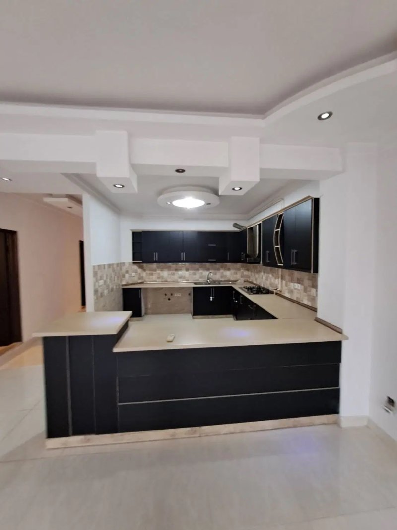 آپارتمان 125 متری دو خوابه در بلوار گیلان رشت14824641546