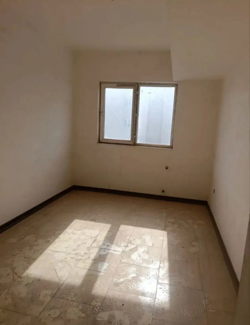 آپارتمان 63 متری یک خوابه در فاز 6 پرند14831541635