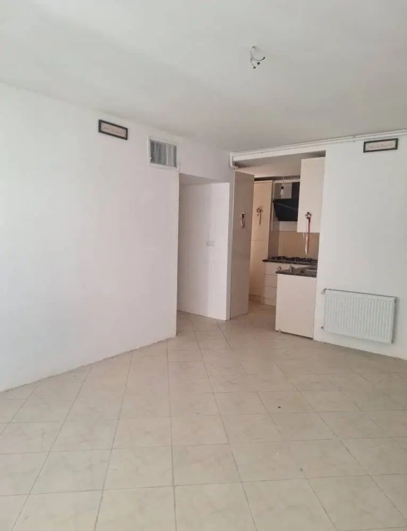 آپارتمان 82 متری یک خوابه در فاز 6 پرند14832041651