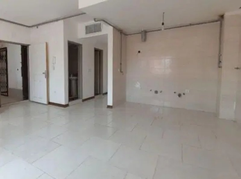 آپارتمان 80 متری دو خوابه در فاز 6 پرند14843041781