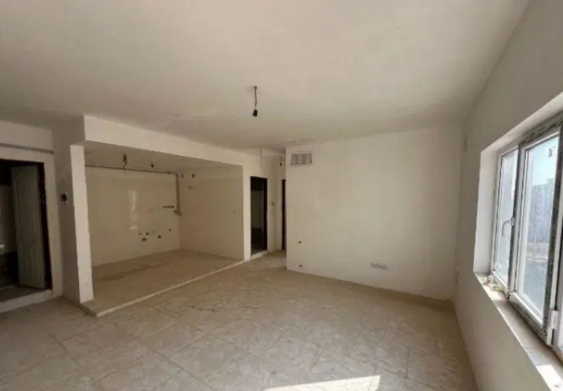 آپارتمان 80 متری دو خوابه در فاز 6 پرند14843741807