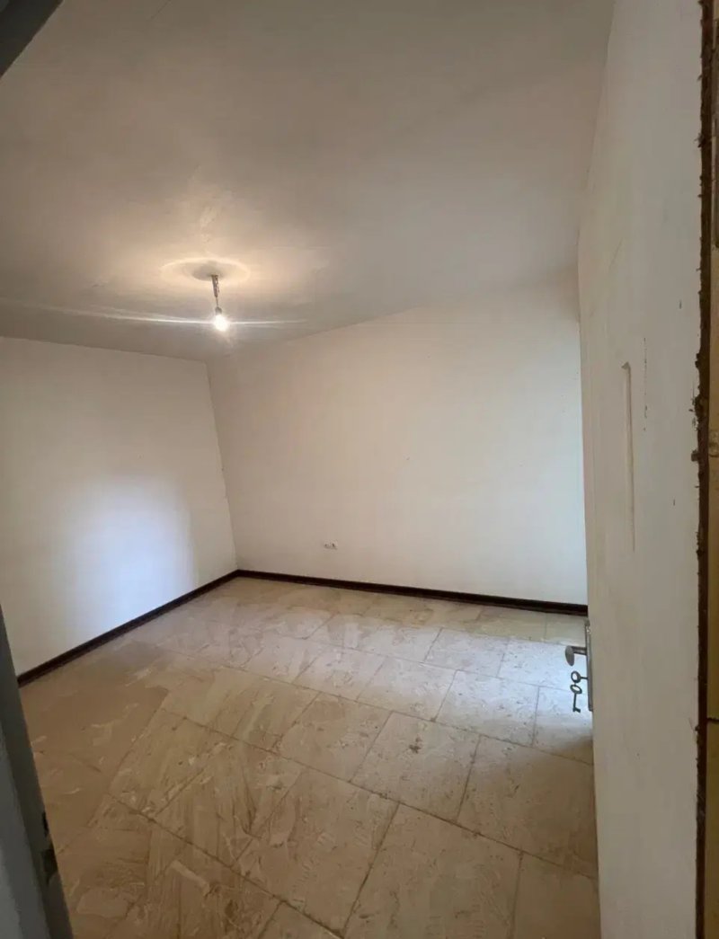 آپارتمان 79 متری دو خوابه در فاز 6 پرند14852741877