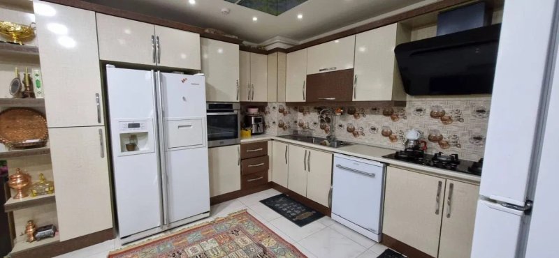 آپارتمان 103 متری دو خوابه در میدان توشیبا رشت14857641934