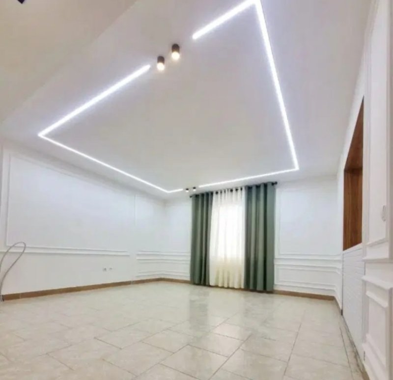 آپارتمان 84 متری دو خوابه در فاز 6 پرند