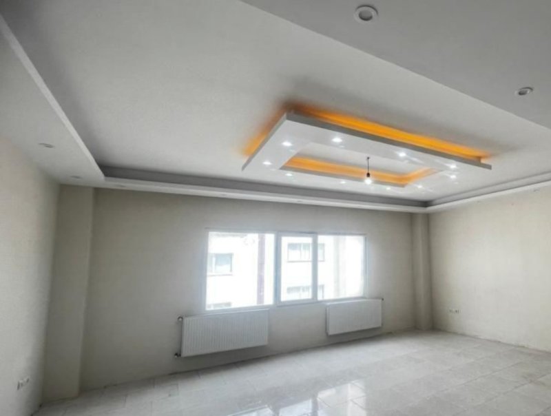 آپارتمان 83 متری دو خوابه در فاز 6 پرند