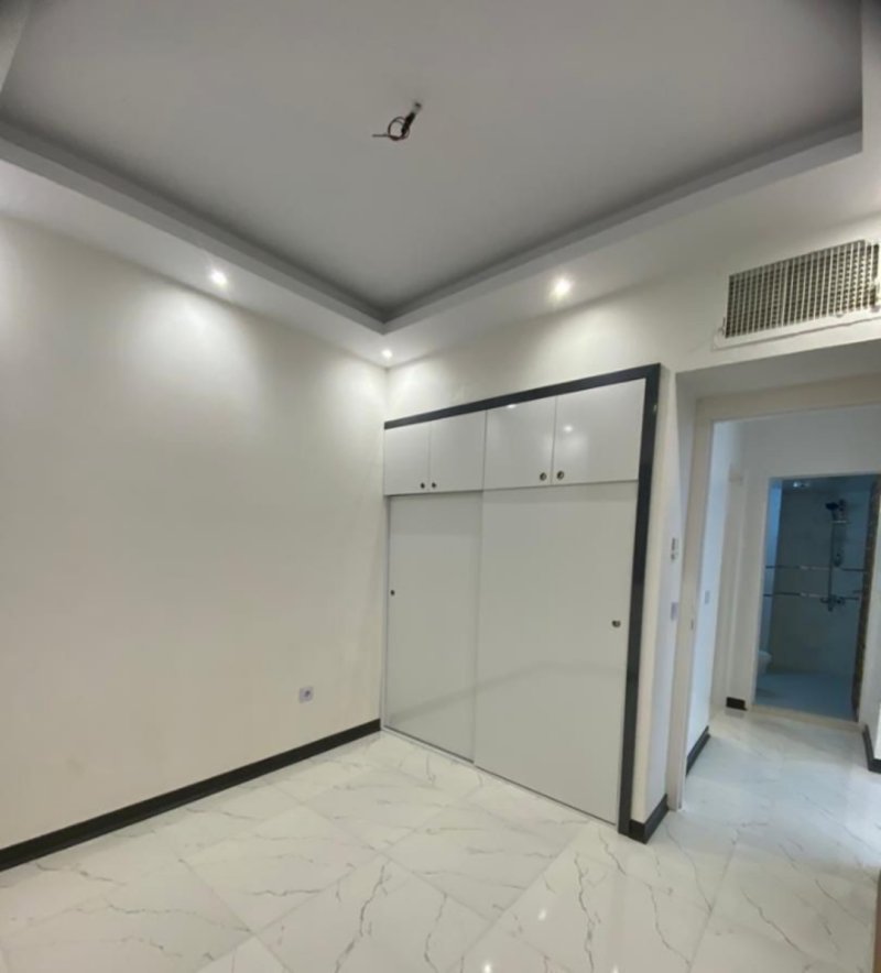 آپارتمان 83 متری دو خوابه در فاز 6 پرند14863742017