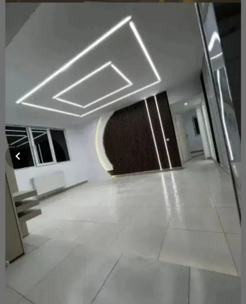 آپارتمان 84 متری دو خوابه در فاز 6 پرند14866042058