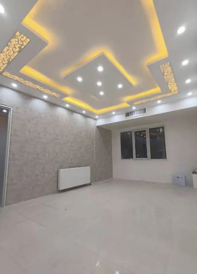 آپارتمان 84 متری دو خوابه در فاز 6 پرند