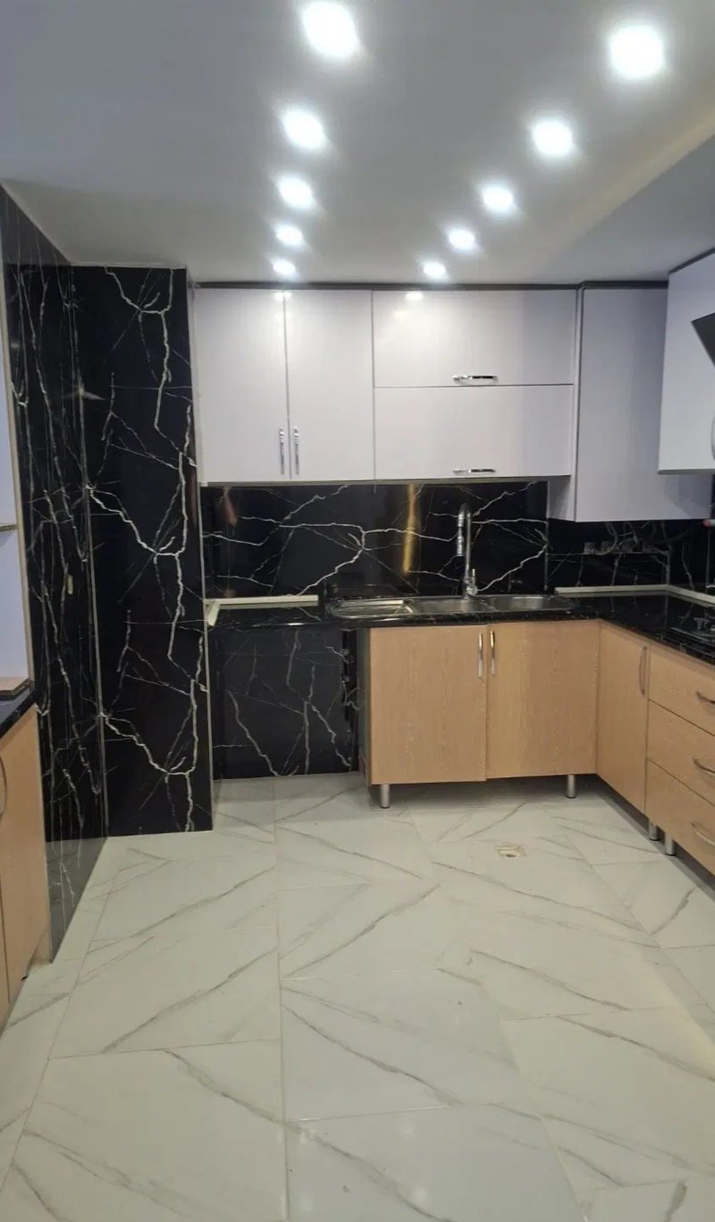 آپارتمان 84 متری دو خوابه در فاز 6 پرند14866942075