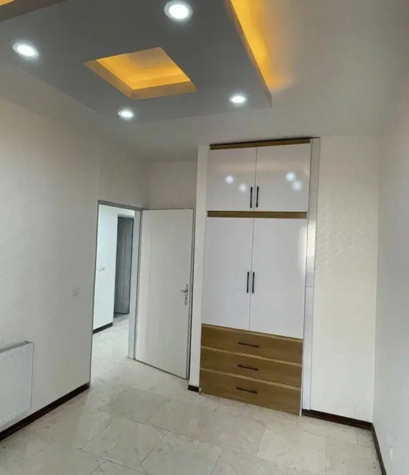 آپارتمان 85 متری دو خوابه در فاز 6 پرند