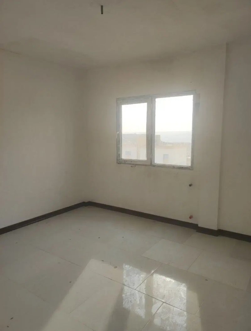 آپارتمان 79 متری دو خوابه در فاز 6 پرند14878642269