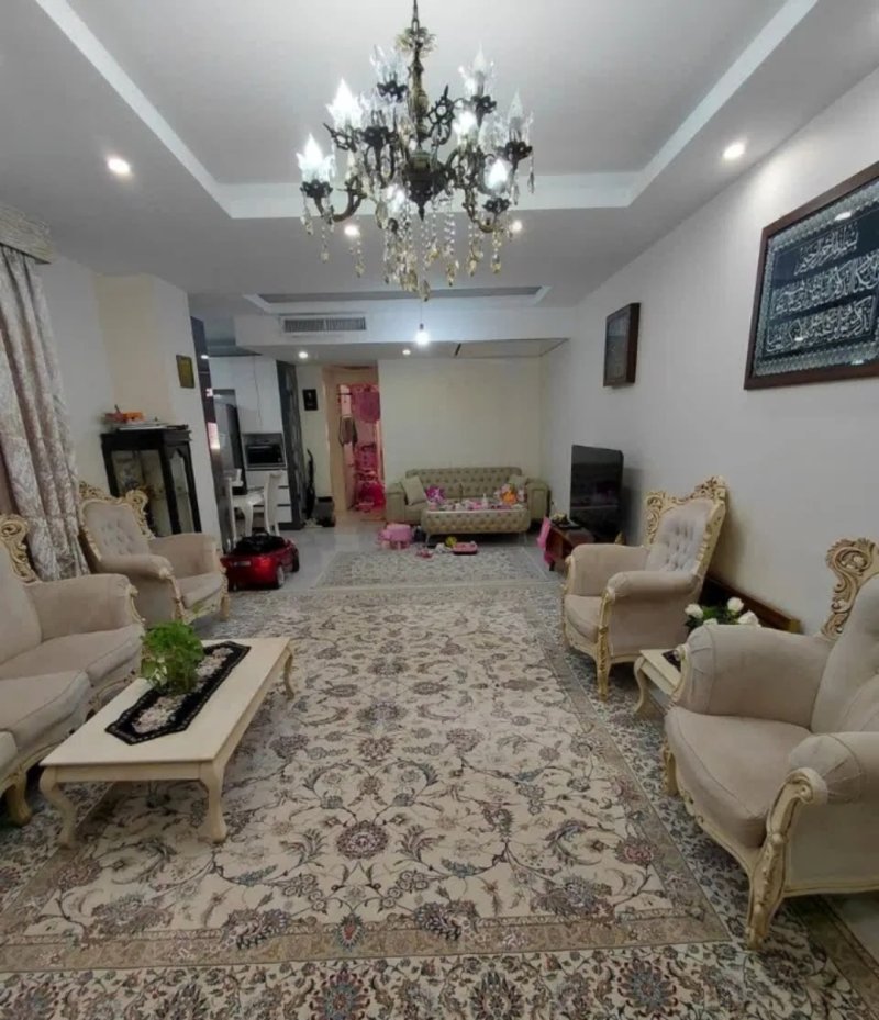 آپارتمان 95 متری دو خوابه در شادآباد تهران14880342304