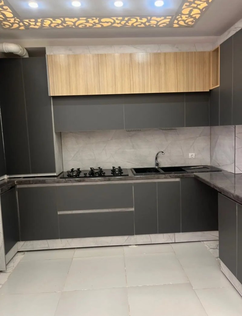آپارتمان 86 متری دو خوابه در فاز 6 پرند14884542351