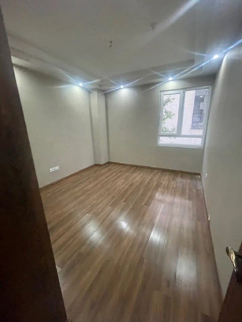 آپارتمان 209 متری سه خوابه در تهرانپارس غربی تهران14885342361