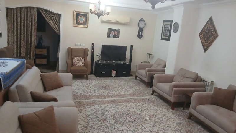 آپارتمان 110 متری دو خوابه در میدان خزر ساری