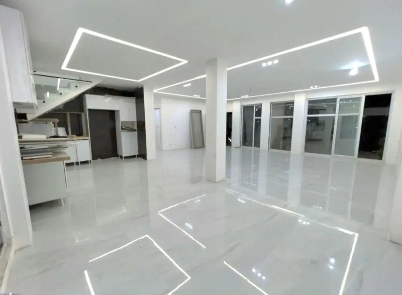 ویلا 250 متری سه خوابه در خیابان تهران قائم شهر14891142393