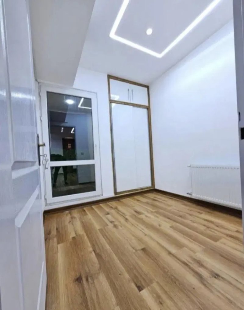 آپارتمان 74 متری دو خوابه در فاز 6 پرند14892442409
