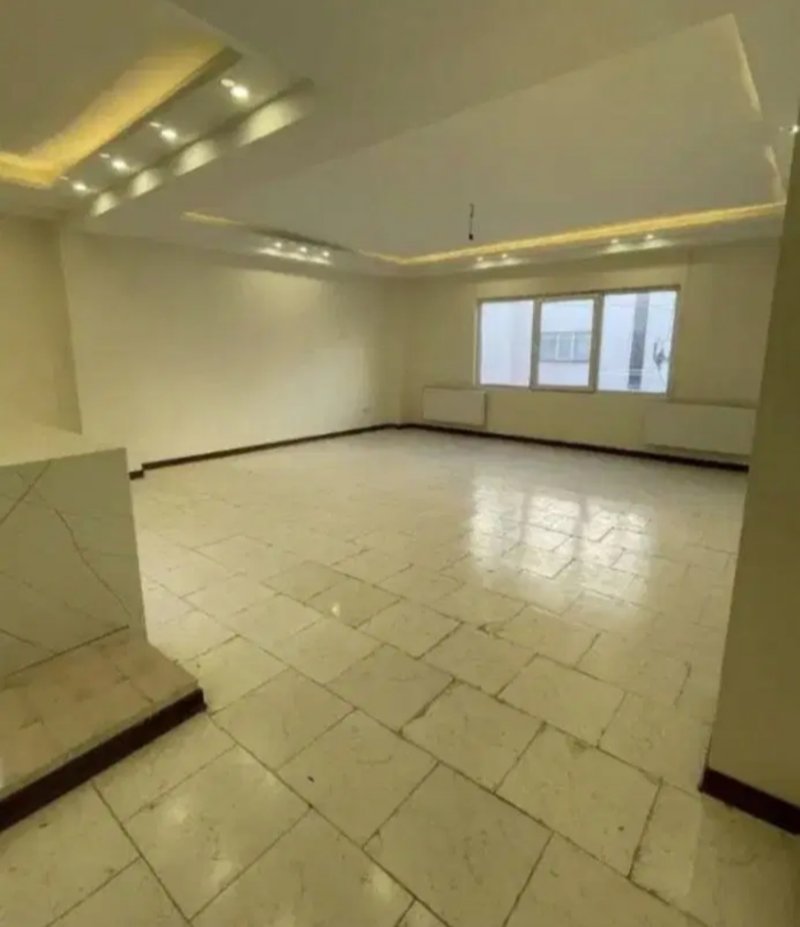 آپارتمان 84 متری دو خوابه در فاز 6 پرند14892942423