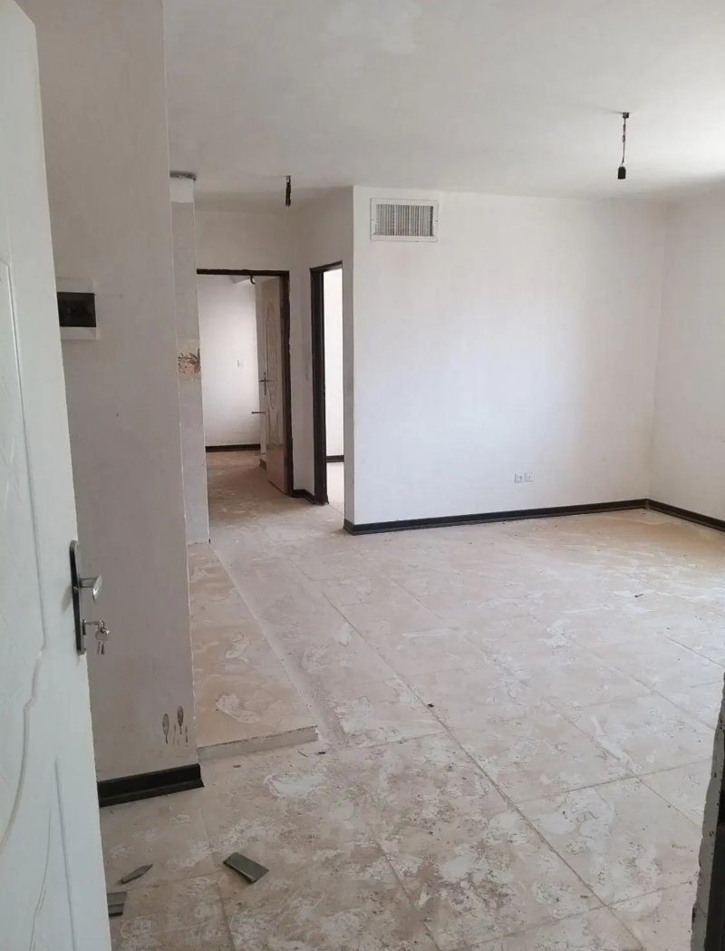 آپارتمان 84 متری دو خوابه در فاز 6 پرند14893642442