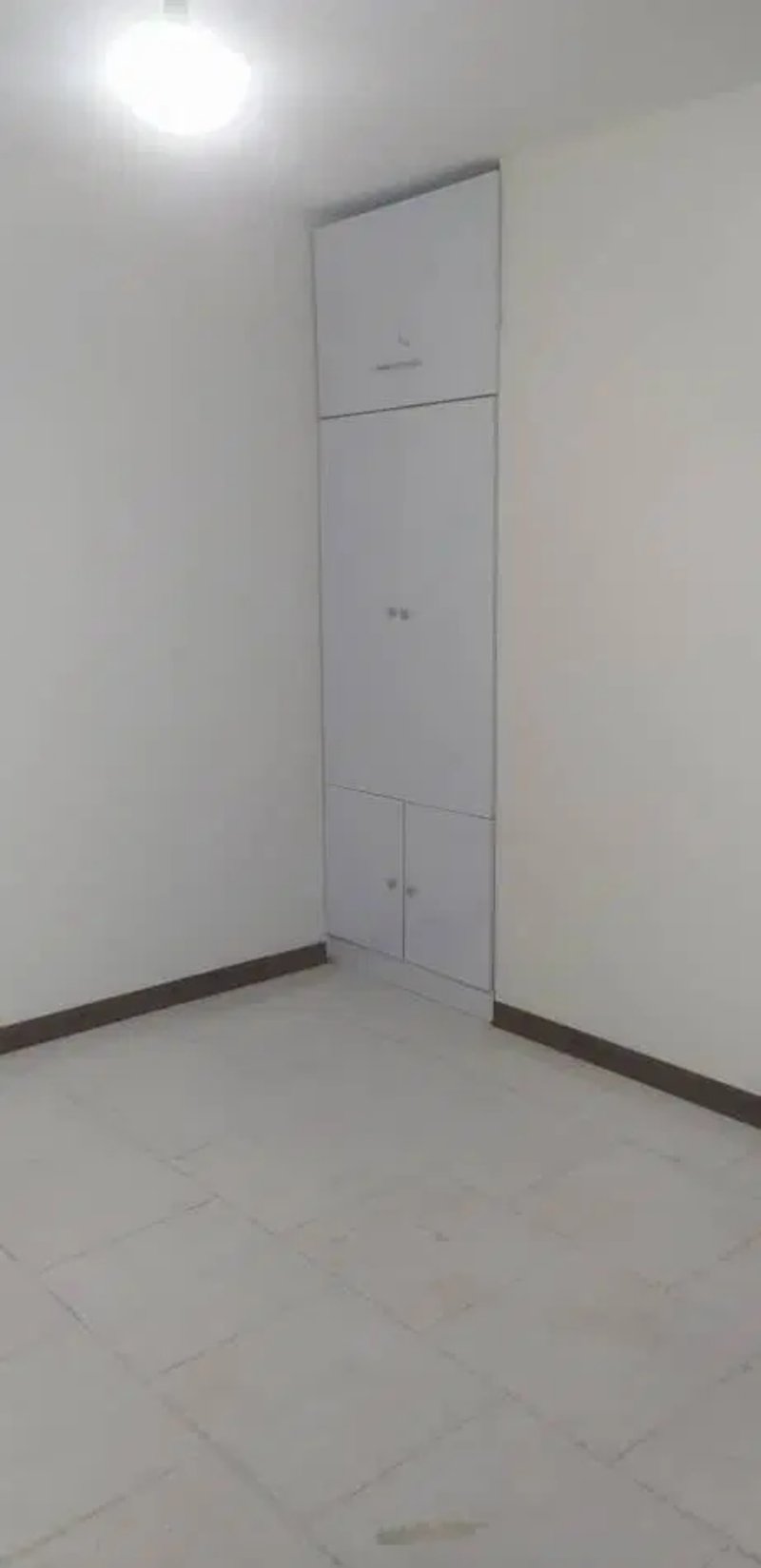 آپارتمان 84 متری دو خوابه در فاز 6 پرند14893742446