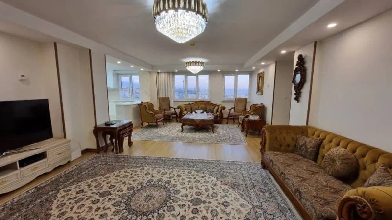 آپارتمان 129 متری سه خوابه در باغ فیض تهران