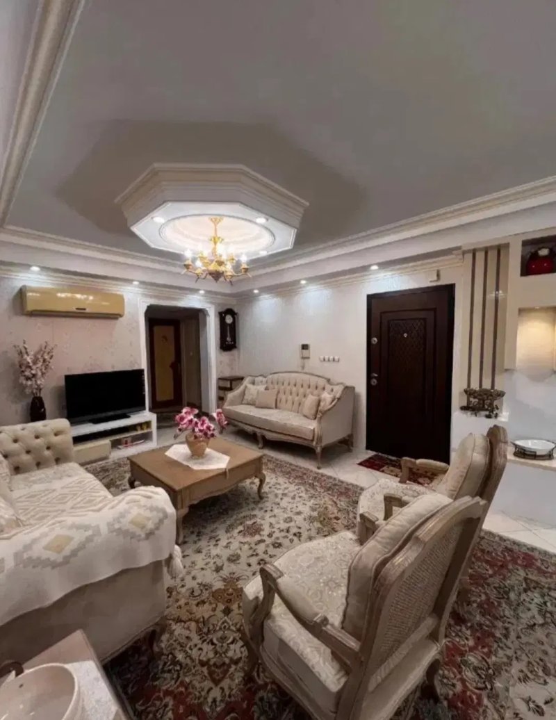 آپارتمان 93 متری دو خوابه در معلم رشت