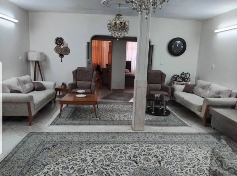آپارتمان 97 متری دو خوابه در نیروی هوایی تهران14908342568