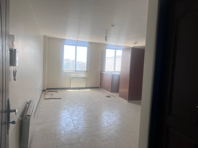 آپارتمان 80 متری دو خوابه در شادآباد تهران14917842613