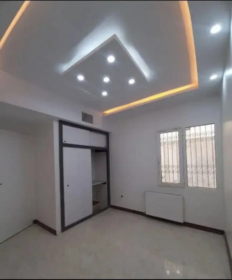 آپارتمان 84 متری دو خوابه در فاز 2 پرند14921642626