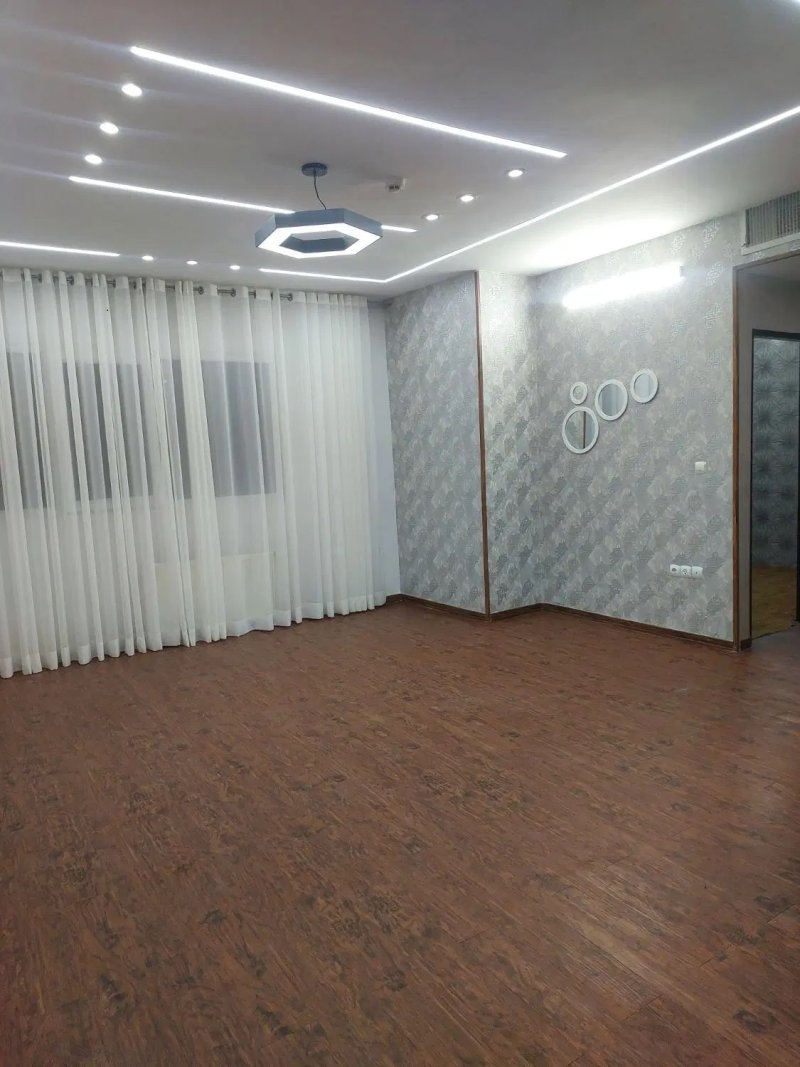 آپارتمان 80 متری دو خوابه در گلبهار14951142778